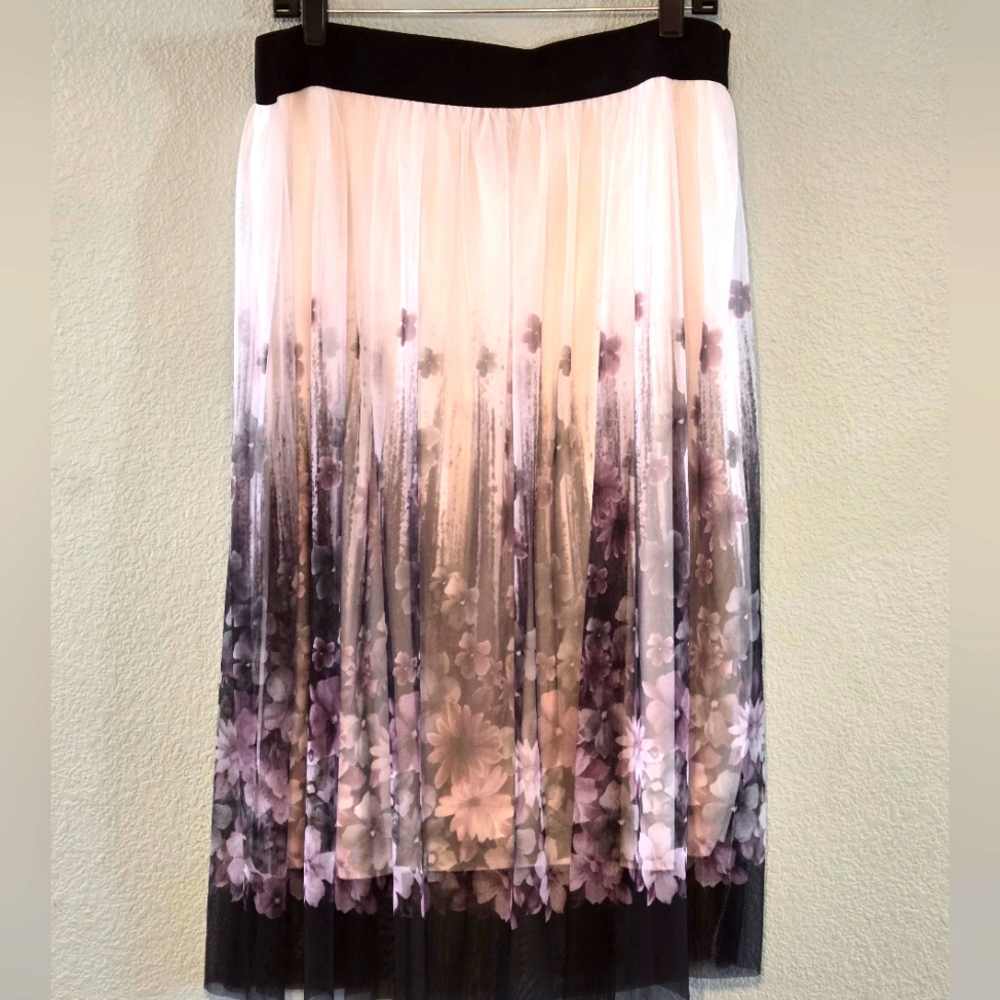 Womens Metrowear XL Midi Length Skirt